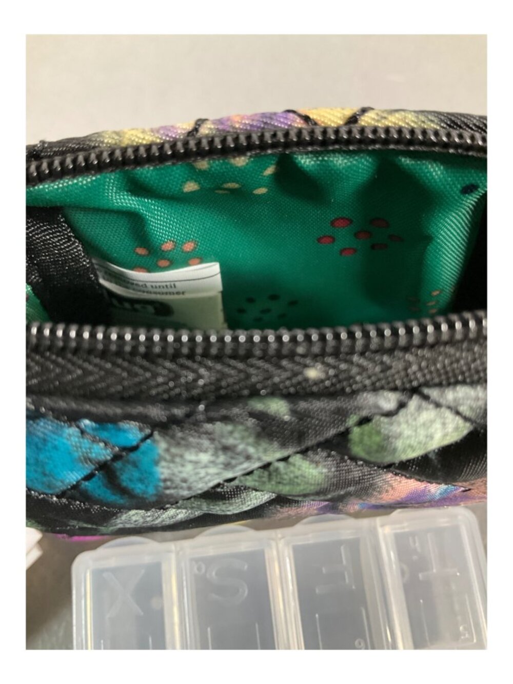 Lug Eyeglass & Mini Pill Case - Compact Dual-Use Design in Black, Color Joy Coll - Picture 7 of 9